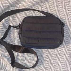 RARE Everywhere Crossbody Bag 2L
Wunder Puff Iridescent Brown